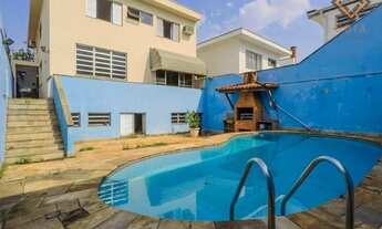 Imagem: Sobrado com 4 dormitórios e 5 vagas à