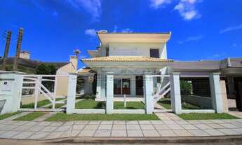 Imagem: Sobrado com ótima localização, a poucos