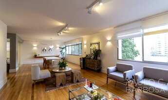 Imagem 2: 240m² - 2 Dormitórios - Muitos Armários - Cozinha integrada