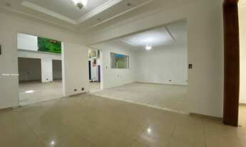 Imagem 4: Sobrado para Venda em São Paulo, Jardim dos Lagos, 4 dormitórios, 2 suítes, 4 banheiros, 3