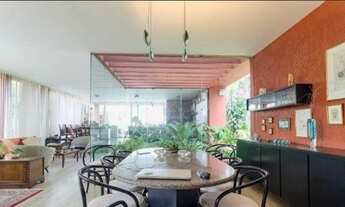 Imagem 4: Casa térrea com piscina, 5 suítes, closet, amplo living, churrasqueira, jardim