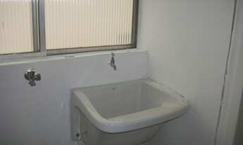 Imagem 6: Apto locação - 02 dorm, 01 sala ampla, 01 banheiro, 2 vagas de garagens, 70m - Prox a Rua