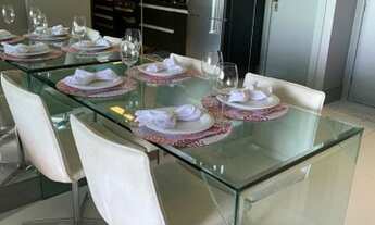 Imagem 5: Belíssimo 1/4 e sala, finamente decorado, mobiliado, área externa privativa, vista deslumb