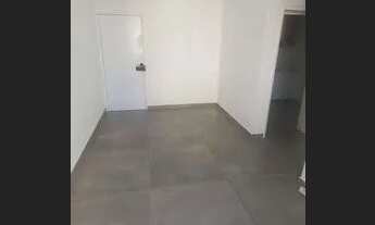 Imagem 5: Belo apto reformado de 1:dorm 45m2,varanda,garagem, fora de rota e próximo Metrô e shoppin