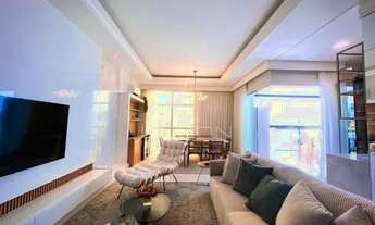 Imagem 5: Belíssimo 4 Suítes, Prédio frente Mar de LUXO, Mobiliado e Decorado na Meia Praia