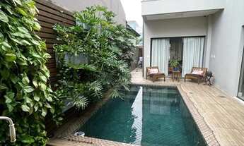 Imagem: Sobrado de alto padrão à venda no Cond