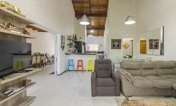 Imagem 3: Casa para venda tem 130 metros quadrados com 4 quartos em Centro - Imbé - RS