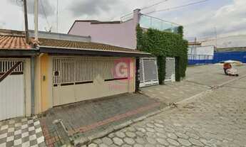 Imagem 6: Grupo Intervale Aluga casa de 3 Quartos sendo 1 suite no Centro de Jacarei com excelente l