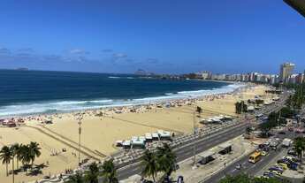 Imagem 1: Apartamento para venda possui 205 metros quadrados com 3 quartos em Copacabana - Rio de Ja