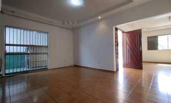 Imagem 4: Casa 3 quartos Casa com 4 dormitórios