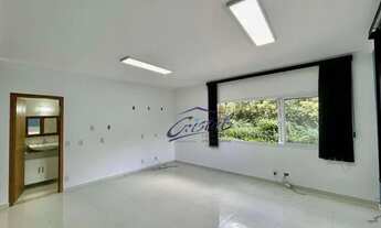 Imagem 4: Casa impecável, 4 suítes. Lote com 3.240 m²