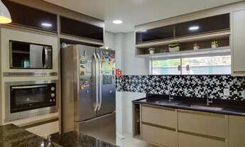 Imagem 5: Marina Rio Belo Excelente Casa Duplex com 3 Suítes 454m²