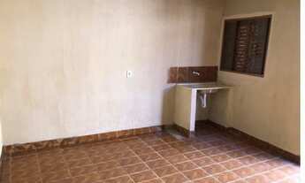 Imagem 7: Aluga-se kitnet, quarto, sala, cozinha e banheiro, incluso agua