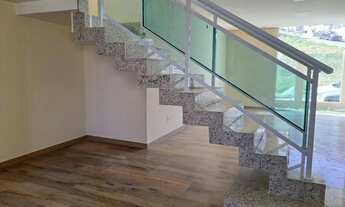 Imagem 2: Fator1818) Pertinho da RJ106 - Casa Duplex - Júlia Deberg