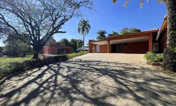 Imagem 5: Casa de Alto Padrão com Arquitetura Exclusiva em Condomínio Privilegiado Residencial Cháca