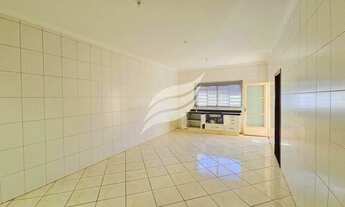 Imagem 4: Casa espaçosa à venda no bairro Planalto