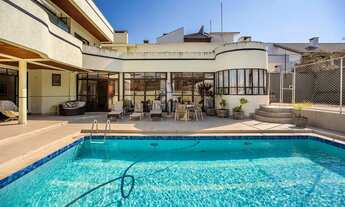 Imagem 3: CASA À VENDA COM 5 SUÍTES NO JARDIM SCHAFFER EM CURITIBA