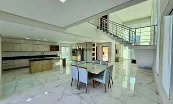 Imagem 4: Casa Mobiliada para Locação com Vista Deslumbrante Condomínio Campos do Conde, Bragança P