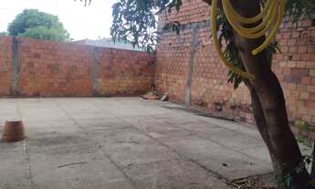 Imagem 7: Oportunidade! Casa no Jacinta com quintal, garagem, 2 quartos, 2 salas e documentação ok