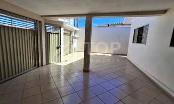 Imagem 5: Excelente casa de 3 dormitórios, em excelente localização no bairro Jardim Beatriz, próxim