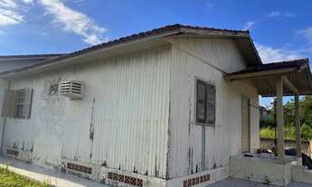 Imagem 2: CASA DE MADEIRA Casa com 3 dormitórios