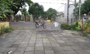 Imagem 3: Excelente imóvel com terreno amplo à venda no Jardim Itu Porto Alegre