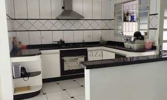 Imagem 3: Oportunidade - Casa Sobrado - Jardim Santa Marina - Jacareí - 2 Dormitórios - 54m²