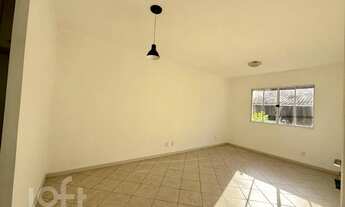 Imagem 2: Casa à venda em Centro com 90 m², 4 quartos, 1 vaga