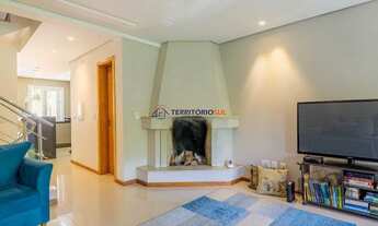 Imagem 4: Sobrado no bairro Tristeza com 3 dormitórios sendo 1 suíte e s vagas