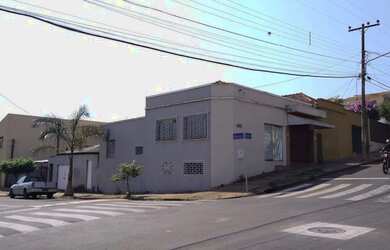 Imagem 2: Casa comercial vendo em Cornélio Procópio