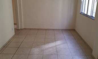 Imagem 7: A RC + IMÓVEIS ALUGA EXCELENTE APARTAMENTO DE 03 QTOS REVERTIDOS EM 02 NO CENTRO DE TRÊS R