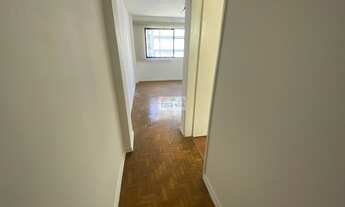 Imagem 3: Apartamento à Venda no bairro do Sumaré. Andar alto. 3 dormitórios