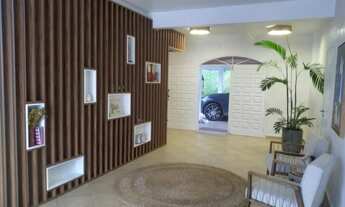 Imagem 4: Sítio com uma casa estilo europeu (Neo Provencial), alto padrão, toda reformada e com móve