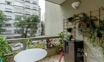 Imagem 3: Rua Maranhão - Reformado - Muitos armários - 240m² - 3 dorm. - 2 vagas