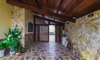 Imagem 2: Casa - Térrea com piscina no bairro Ribamar, 700 metros da praia, Peruíbe-SP