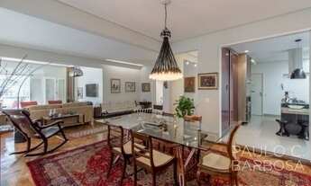 Imagem 6: Rua Maranhão - Reformado - Muitos armários - 240m² - 3 dorm. - 2 vagas