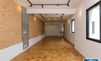 Imagem 5: More na Rua Frei Canecas. Apartamento todo reformado!