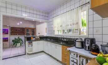 Imagem 2: Sobrado para venda tem 199 metros quadrados com 3 quartos em Parque da Matriz - Cachoeirin