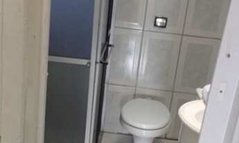 Imagem 6: Casa em rua pública