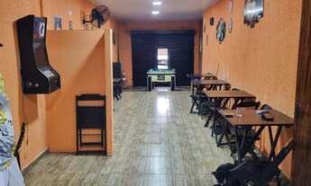 Imagem 2: Bar com casa nos fundos