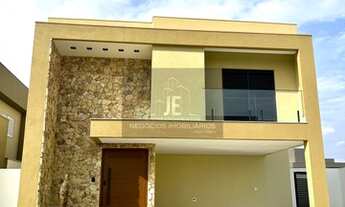 Imagem: Sobrado com 4 suítes e padrão ótimo no