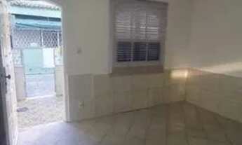 Imagem 2: Excelente casa 1º andar em Campinho com 01 dormitório, sala ampla com teto reba