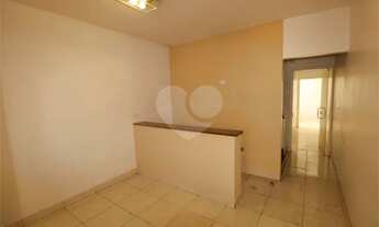 Imagem 6: Casa Comercial em Santana com 1 vaga para locação