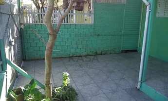 Imagem 3: Ótima casa mista com 02 dormitórios, sala de estar, cozinha, banheiro social, área de serv