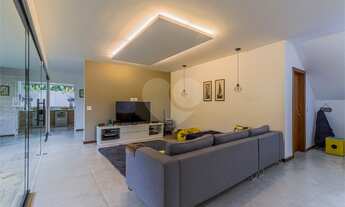 Imagem: CASA À VENDA COM 4 QUARTOS, 8 VAGAS E 430