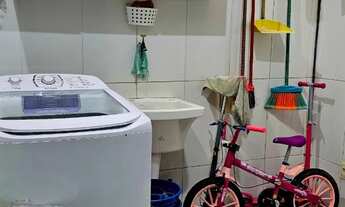 Imagem 7: Casa Triplex com Piscina e Churrasqueira Condomínio Fechado 2 Vagas Garagem