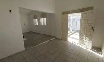 Imagem 7: JB CASA DE ESQUINA EM PONTA NEGRA COM 3 QUARTOS SENDO 1 SUITE MAIS PONTO COMERCIAL