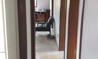 Imagem 7: Casa com espaço de terreno em Shangri-lá