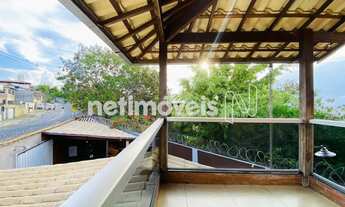 Imagem 2: Casa 4 quartos, espaço gourmet, quintal nos fundos, vista definitiva, 4 vagas. Abaixo do p