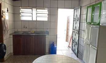 Imagem 7: Casa disponível para alugar. Próximo a campos Sales